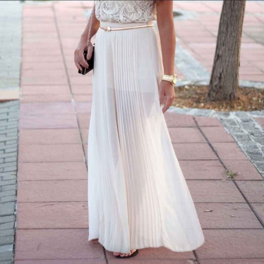 Zara White chiffon pleated maxi skirt - Picture 1 of 6